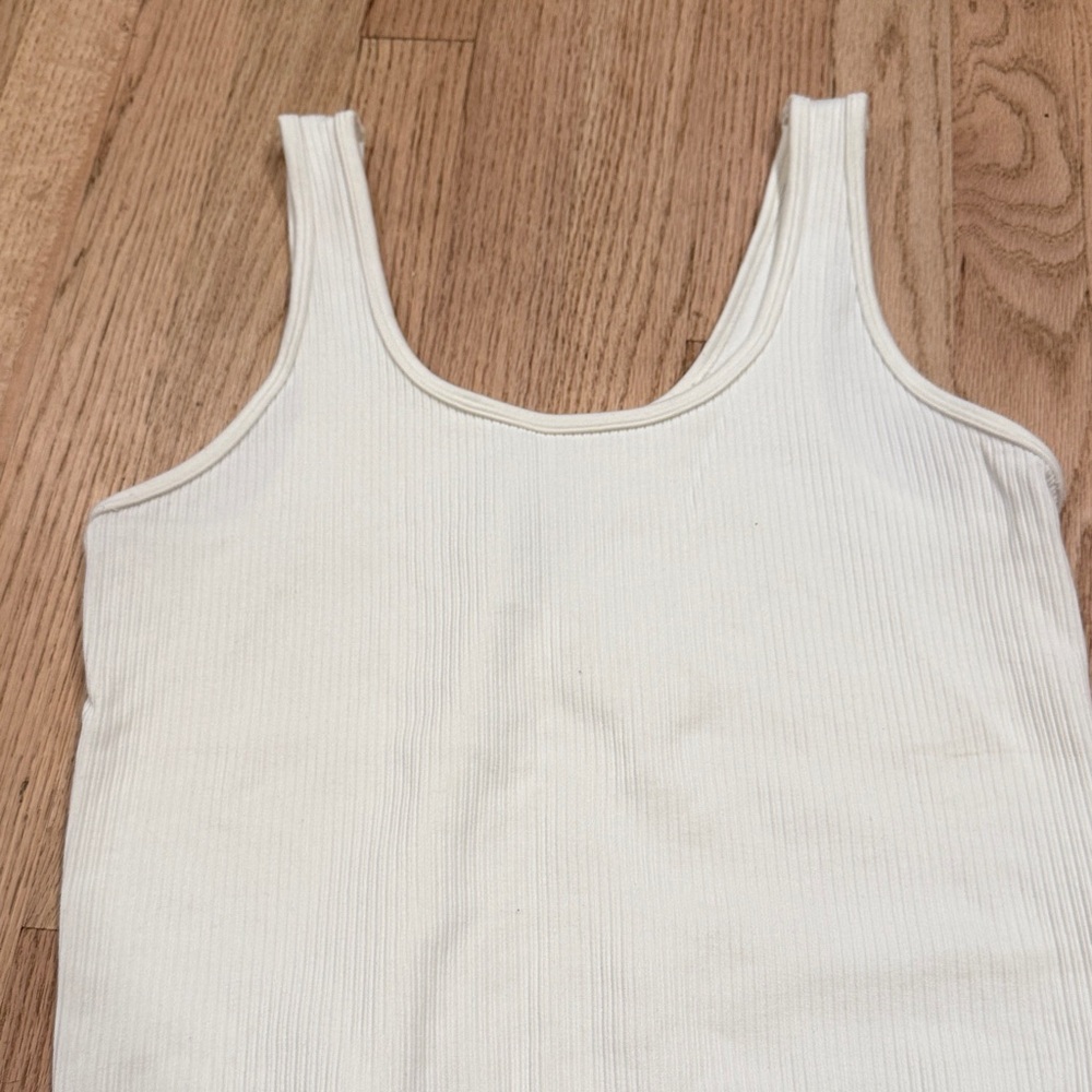 Cropped Tank  - Ribbed - A New Day - Picture 2 of 4